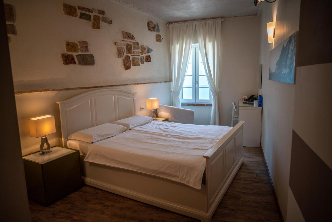 Garni Gianmartin Hotel Limone sul Garda Kültér fotó