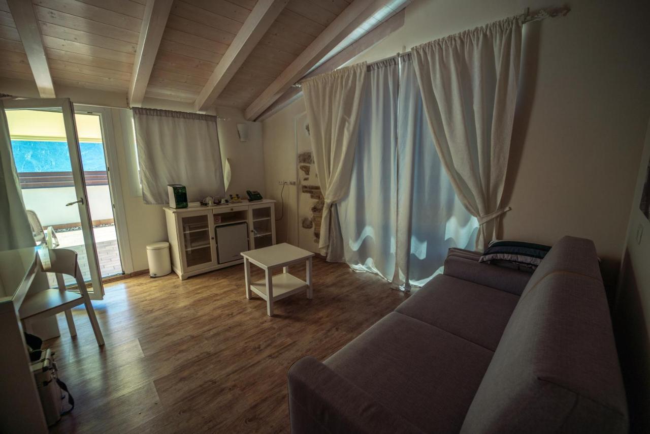 Garni Gianmartin Hotel Limone sul Garda Kültér fotó